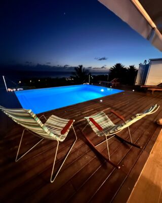 La Villa By Ferdi’Nan chill by sunset 🌛🌺🌸